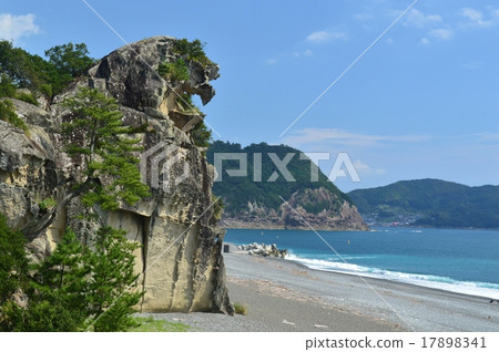 熊野,三重縣的獅子岩 熊野,三重縣的獅子岩 17898341