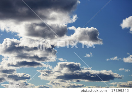 Cloudy contrasting sky 17899243