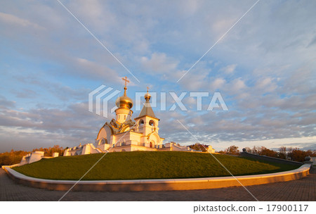 Serafim Sarovsky Cathedral on sunset in Khabarovsk 17900117