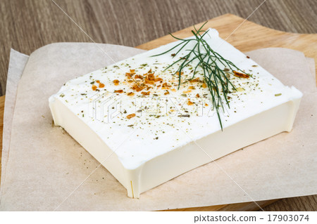 Feta cheese 17903074