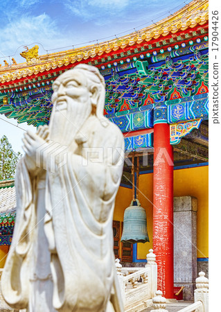 Statue of Confucius, the great Chinese philosopher Statue of Confucius, the great Chinese philosopher 17904426