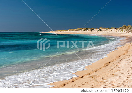 Ningaloo west australia paradise beach 17905170