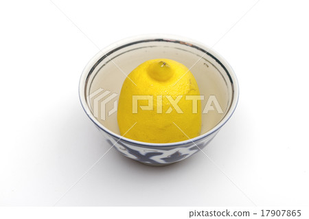 lemon on the white background lemon on the white background 17907865