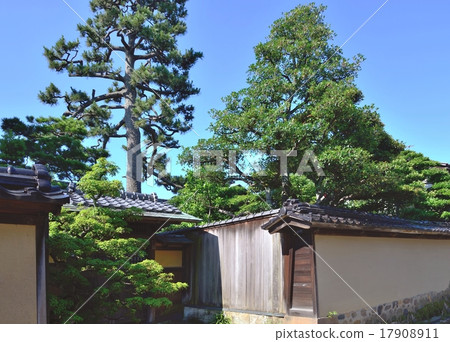 Kaga clan samurai house gates 17908911