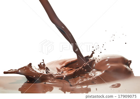 pouring chocolate 17909075