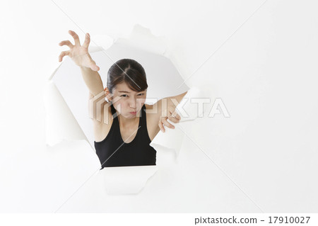Women image breaking shell 17910027