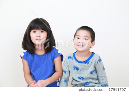 孩子抬頭 孩子抬頭 17911707