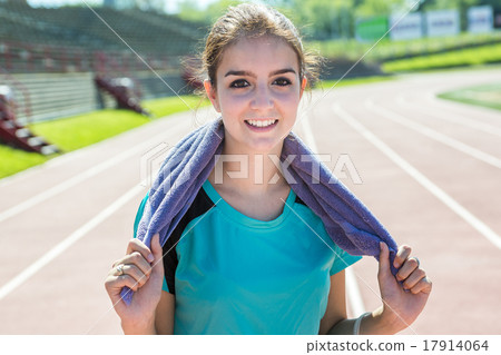 teen who is ready to workout 17914064