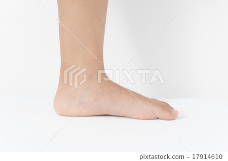 孩子的左腳 孩子的左腳 17914610