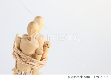 Drawing dolls 17914906