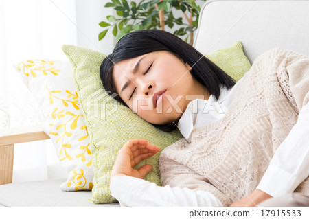 Female Portrait Untamed Lying Female Young Adult White Background White Back Copy Space Female Portrait Untamed Lying Female Young Adult White Background White Back Copy Space 17915533