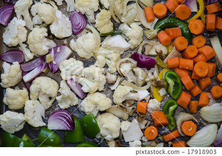 Mixed root vegetables 17918903