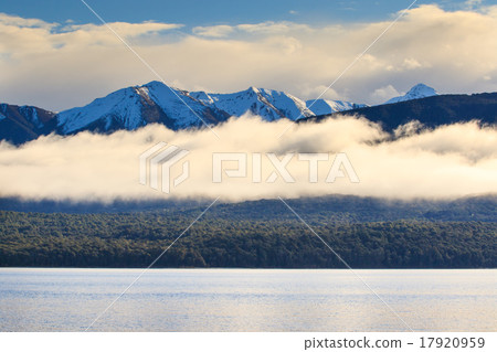 lake te anau new zealand lake te anau new zealand 17920959