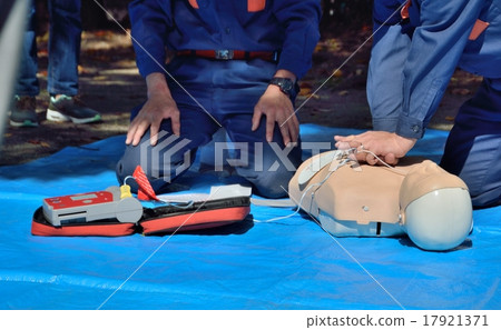 Cardiopulmonary resuscitation and AED training in disaster drills Cardiopulmonary resuscitation and AED training in disaster drills 17921371