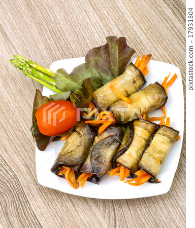 Eggplant rolls with carrot Eggplant rolls with carrot 17931804