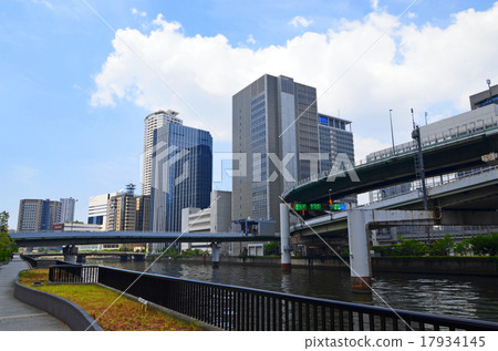大阪中之島周圍的風景 17934145