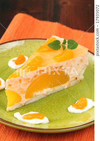 Peach mousse with tangerines 17935072