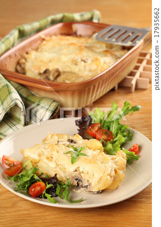 Potato gratin 17935662