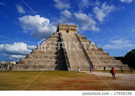 Ruins of Mexico 17939198