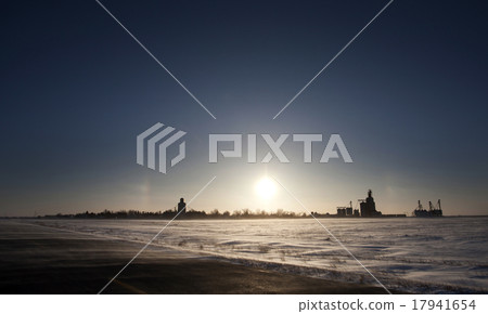 Sundogs Canada 17941654