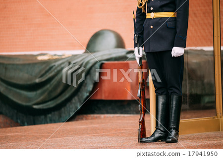 Post honor guard at the Eternal Flame in Moscow at 17941950