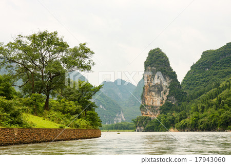 Beautiful karst mountains li river 17943060