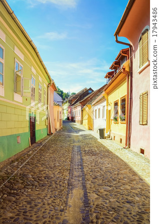 Street 17943486