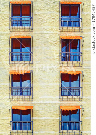 Windows 17943487