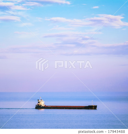 Cargo Ship 17943488