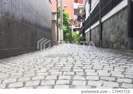 Image of the alley of Kagurazaka (stone pavement) Image of the alley of Kagurazaka (stone pavement) 17943728