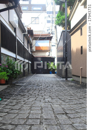 Image of the alley of Kagurazaka (stone pavement) Image of the alley of Kagurazaka (stone pavement) 17943731