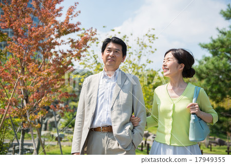 中間夫婦形象 中間夫婦形象 17949355