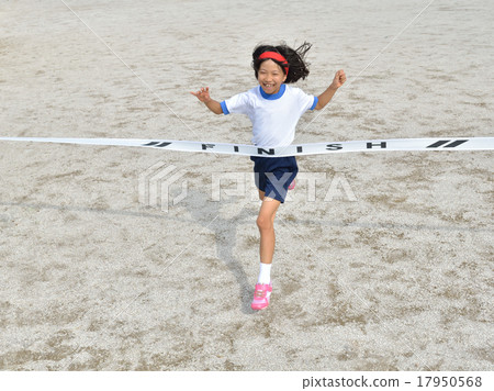 Running girls (gym clothes, goal tape) Running girls (gym clothes, goal tape) 17950568