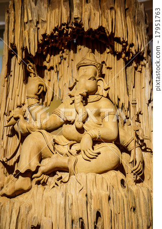 Ganesh carved wood Ganesh carved wood 17951763