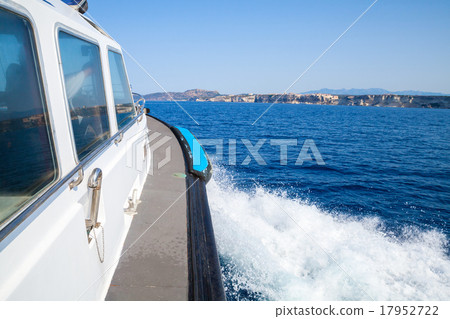 Fast motor boat underway, view from the cabin Fast motor boat underway, view from the cabin 17952722