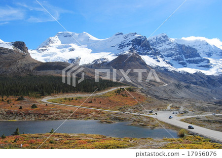 秋季加拿大落基山脈 17956076