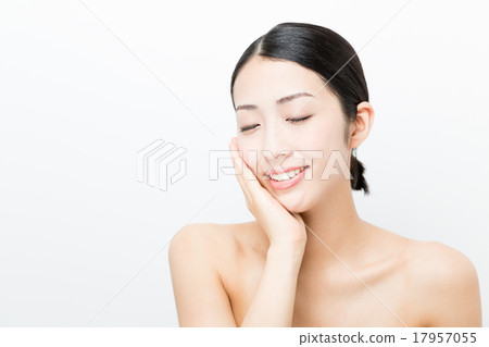 女人的皮膚護理形象 17957055