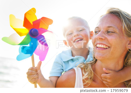 Holiday Summer Vacation Frame Pattern Concept 17959079