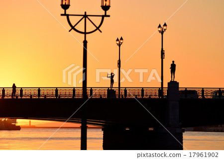 The doll bridge of sunset 17961902