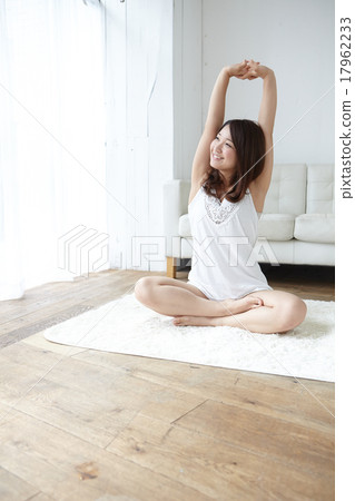 Stretch image 17962233