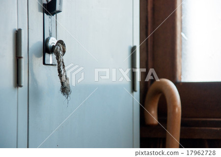 Worn-out locker Worn-out locker 17962728