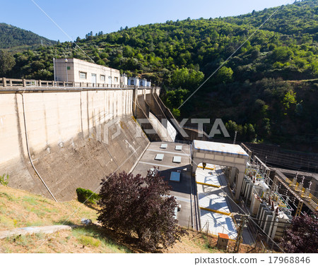 hydro-electric power station 17968846