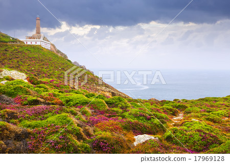 Ocean coast with lighthouse Ocean coast with lighthouse 17969128