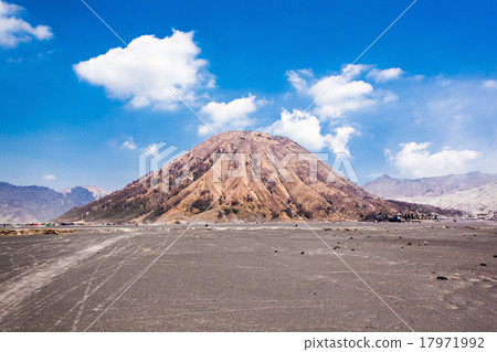 Batok volcano 17971992