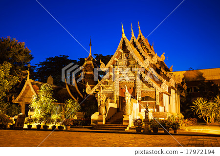 Wat Chedi Luang 17972194
