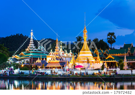 WatChongKlang and WatChongKham 17972482