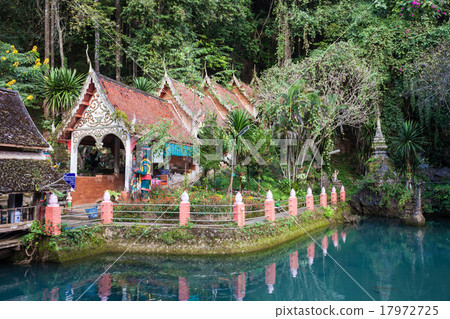 Chiang Dao Cave 17972725