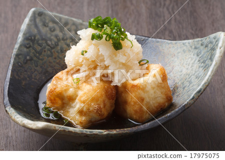 炸豆腐 炸豆腐 17975075