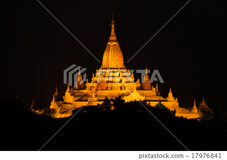 點亮蒲甘的寺廟 17976841