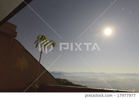 Night sky moon and stars Nepal, Nagarkot 17977977